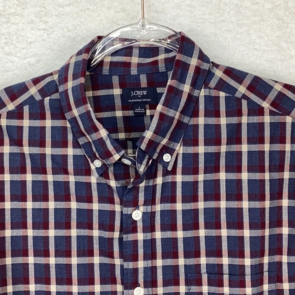 J. Crew Mens Size Large Button Up Shirt.